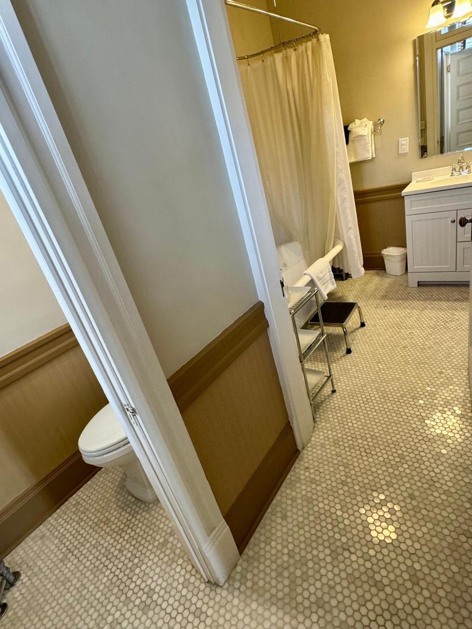 Hotel Hospitality House & Travel Park 3*